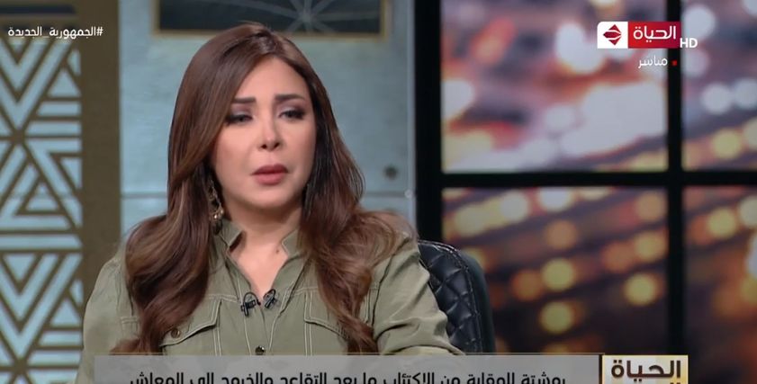 لبنى عسل تنهار على الهواء