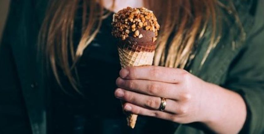 طريقة عمل آيس كريم بالكاكاو