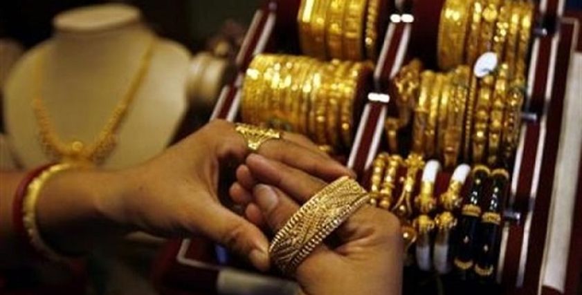ما حكم الشرع في المهر والشبكة حال وفاة الزوجة قبل الدخول