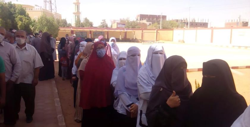 مشاركة السيدات في الانتخابات