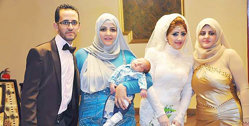أمهات بديلات