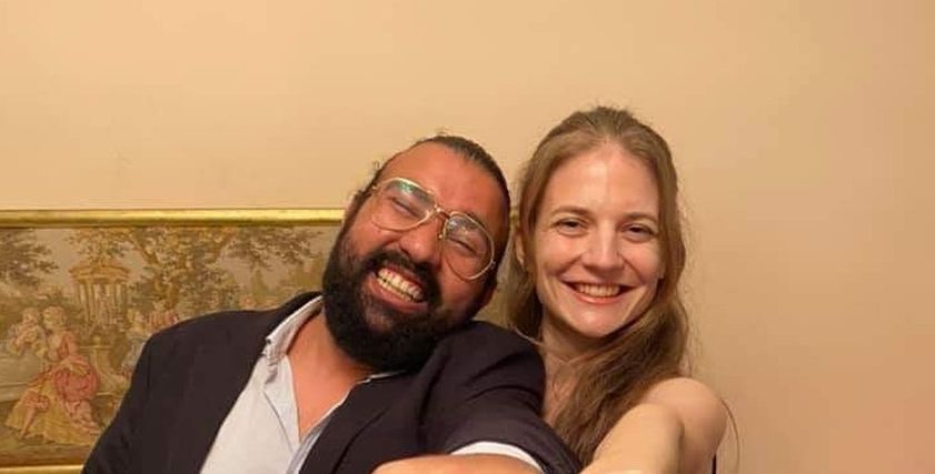 أحمد وتيريزا يتزوجان