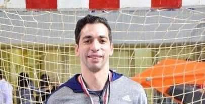 أحمد الأحمر