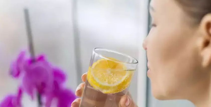 فوائد الليمون المغلي