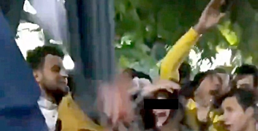 مشهد من التحرش بفتاة المنصورة