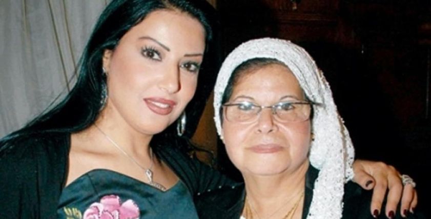 سمية الخشاب ووالدتها