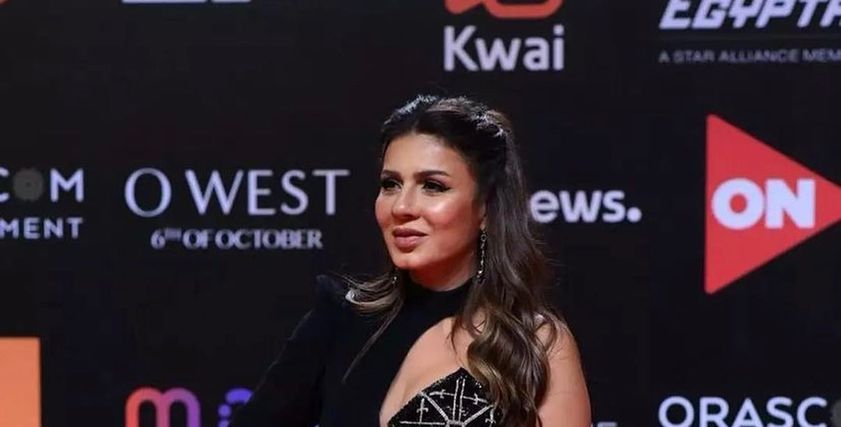 نجلاء بدر