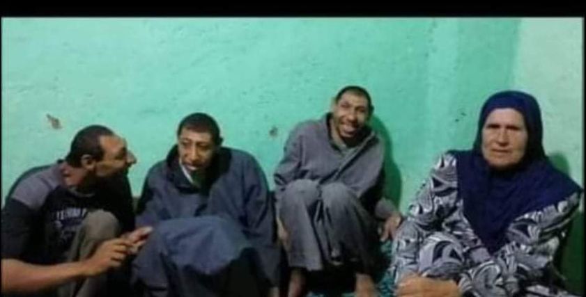 الام روحية محفوظ وأبنائها