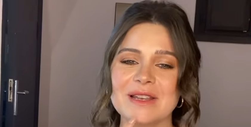 يسرا اللوزي