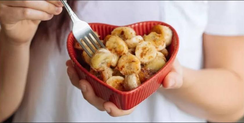 طبق موز بالقرفة