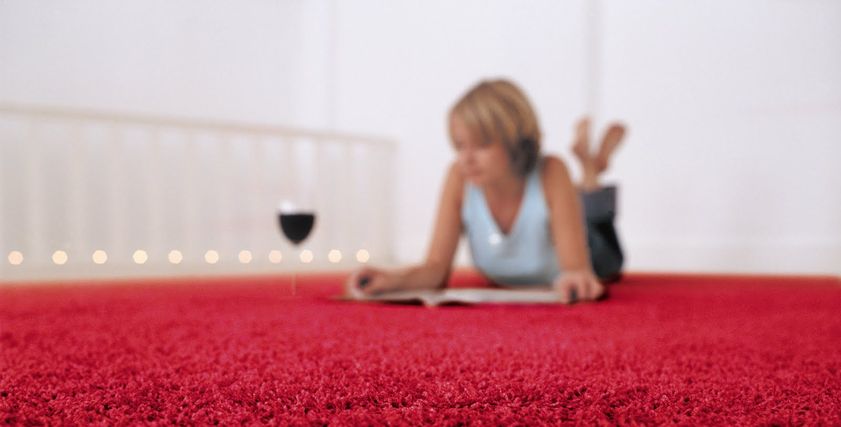 5 طرق لتنظيف السجاد بعيدا عن 