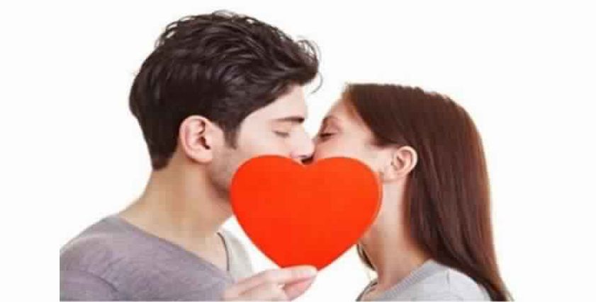 القبلة تسبب في انتقال البكتيريا المسببة لسرطان المعدة