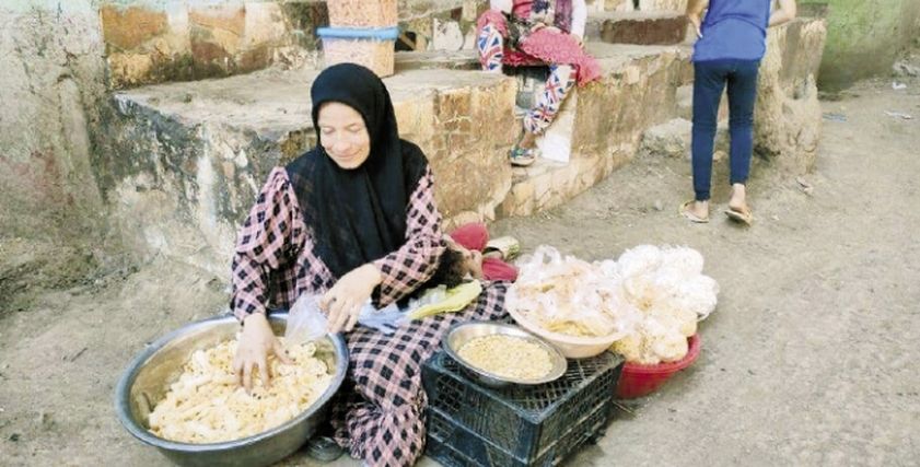 الفتاة