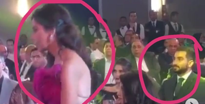 ة الطباخ تشير إلى محمد الشرنوبي خلال تكريمها