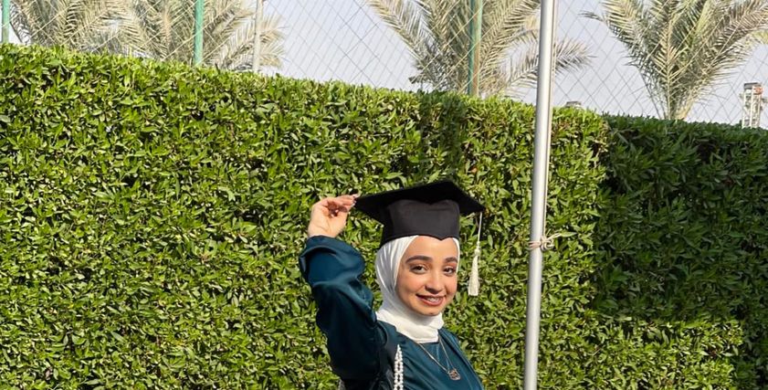 رحمة سيد طالبة بكلية الاداب جامعة عين شمس