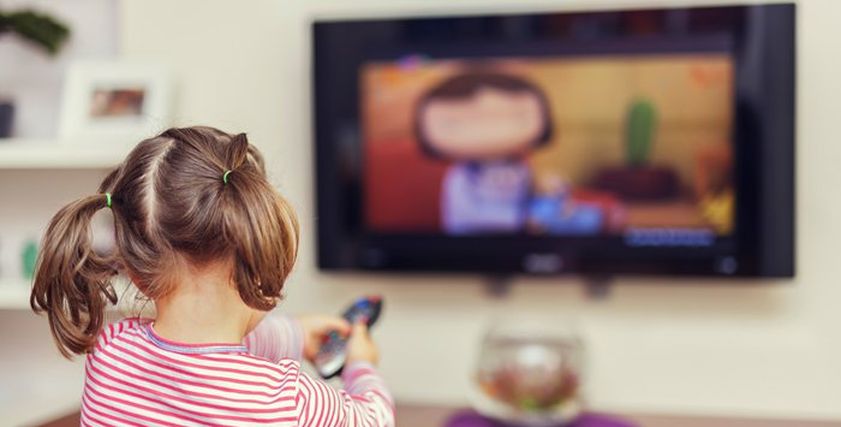 مشاهدة التلفاز