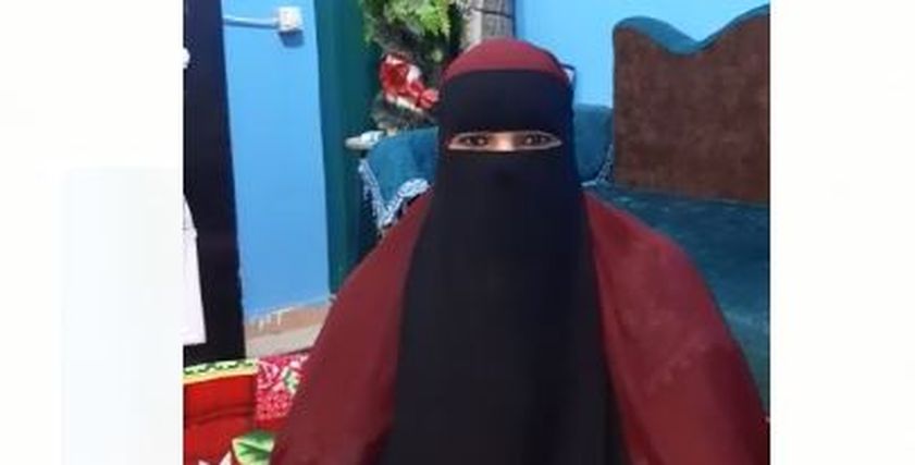 سمية زوجة أحد الأفراد العاملين في التمريض