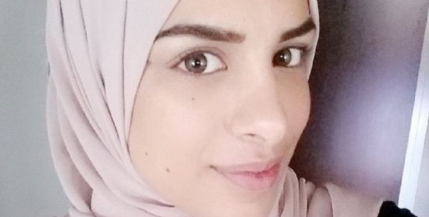 تعويض سويدية مسلمة رفضت مصافحة رجل أثناء مقابلة عمل