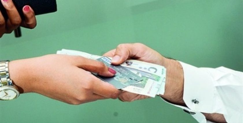 نفقة الأم من ابنها الموسر