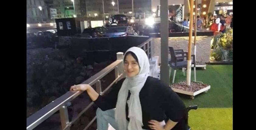 زينب الشاعر تتحدى الإعاقة الحركية