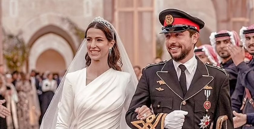 الأمير الحسين وزوجته رجوة آل السيف