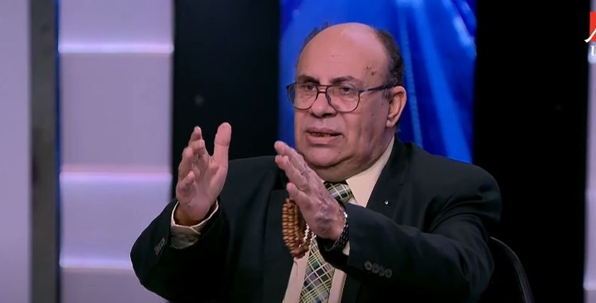 الدكتور مبروك عطية