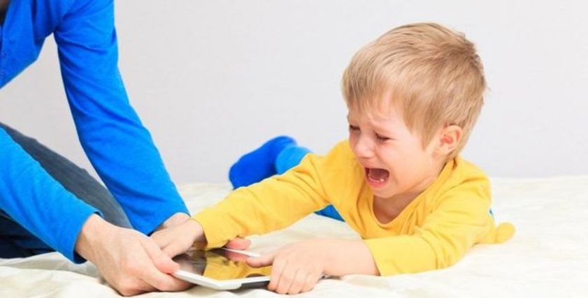 استخدام الأطفال للشاشات
