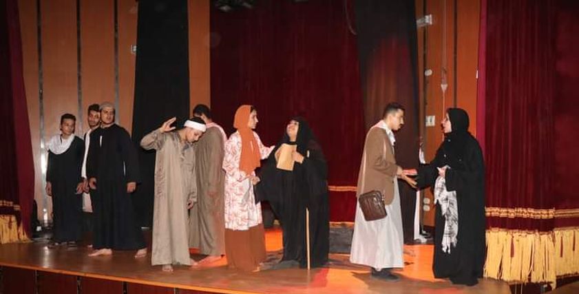عرص مسرحية حراجي القط