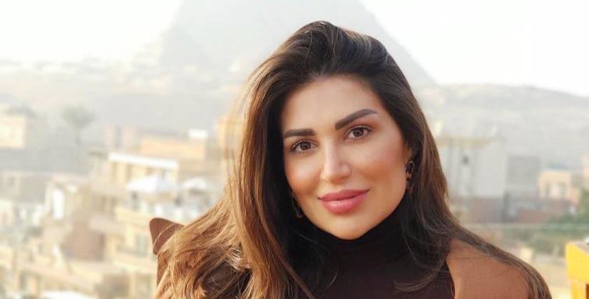 سارة نخلة