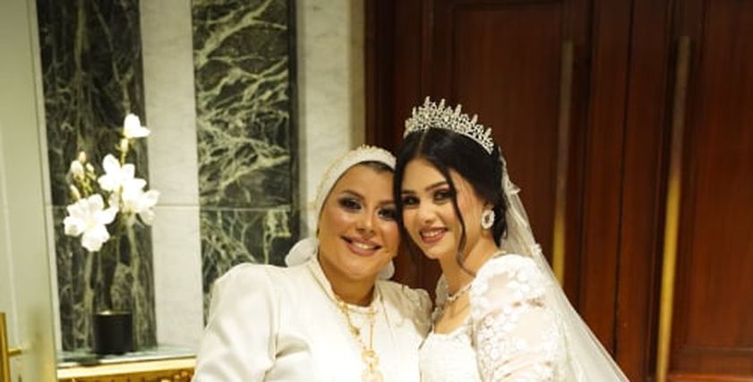 سارة وحماتها نيفين