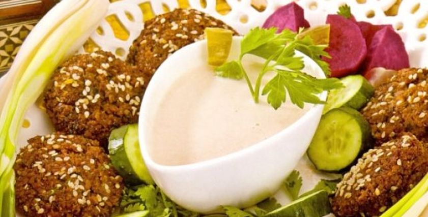 طريقة عمل بيتزا الطعمية
