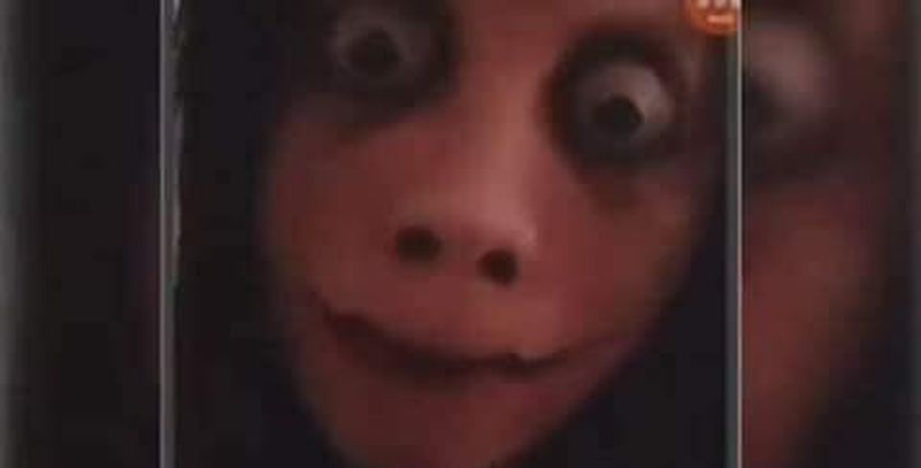 لعنة مومو