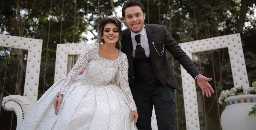 أحمد حسن وزوجته زينب