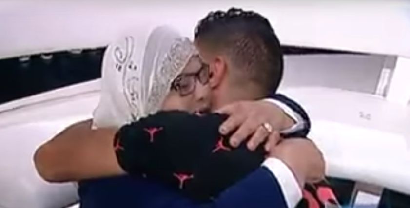 الأم وابنها