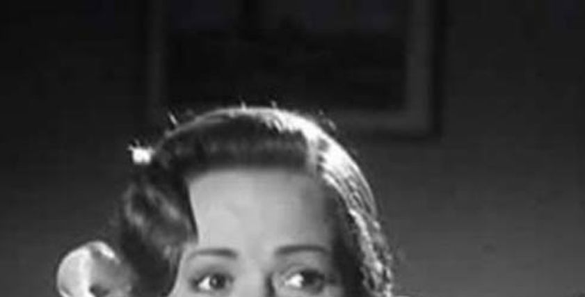 50 صورة لأيقونة الجمال هند رستم.. هكذا كانت ملكة الإغراء