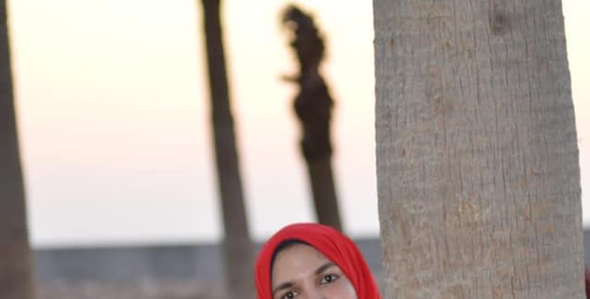 صاحبة أول فوتوسيشن لقصار القامة