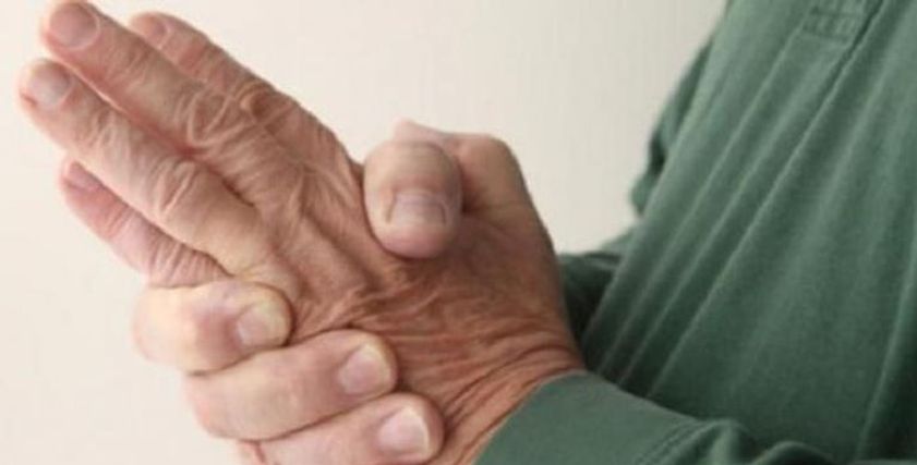 مرض الباركنسون يسبب رعشة الأطراف