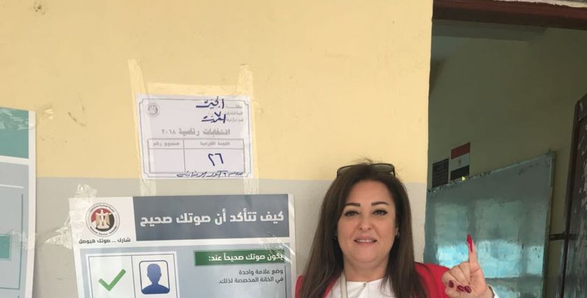 بالصور| نهال عنبر  مرتدية 