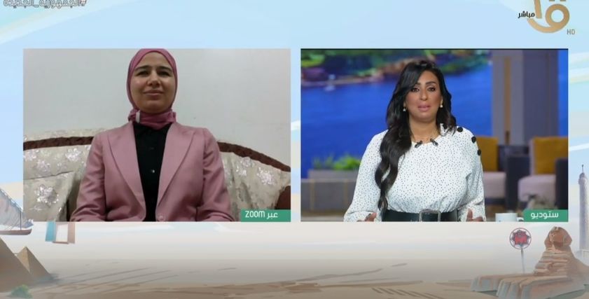 الدكتورة رنا حامد من ذوي البصيرة والحاصلة على شهادة الدكتوراة في الأدب الإنجليزي