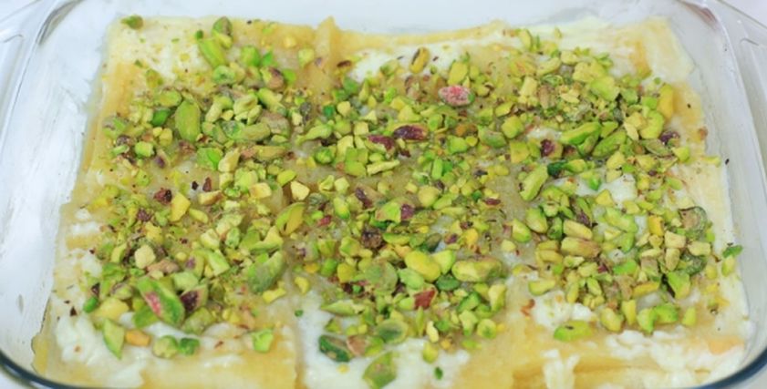 عيش السرايا بالقشطة