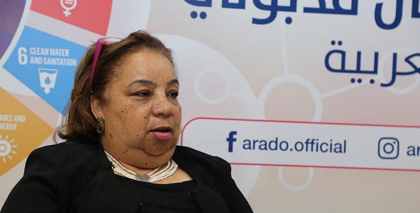 هبة هجرس