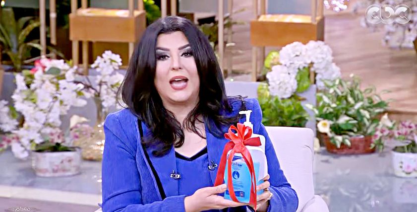 الإعلامية منى الشاذلي