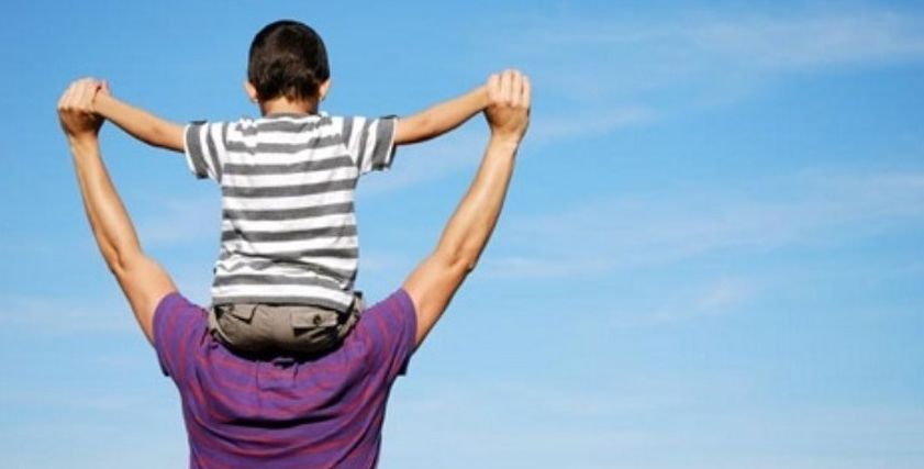 تعامل الآباء مع أبنائهم حسب البرج