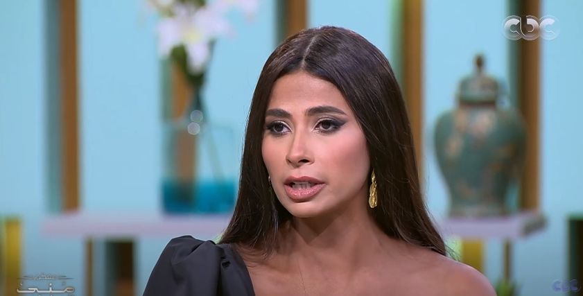 الفنانة روبي