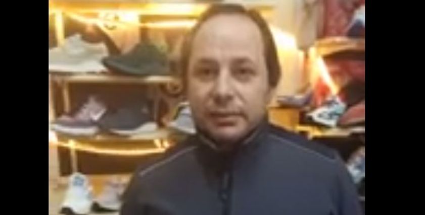 وائل فرنسا يبيع الأحذية العالمية بأسعار خيالية