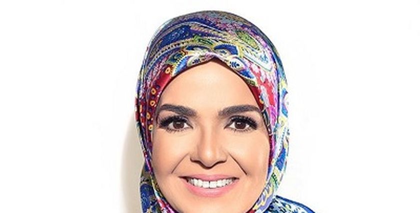 الإعلامية منى عبد الغني