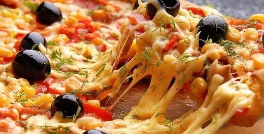 طريقة عمل عجينة بيتزا المطاعم
