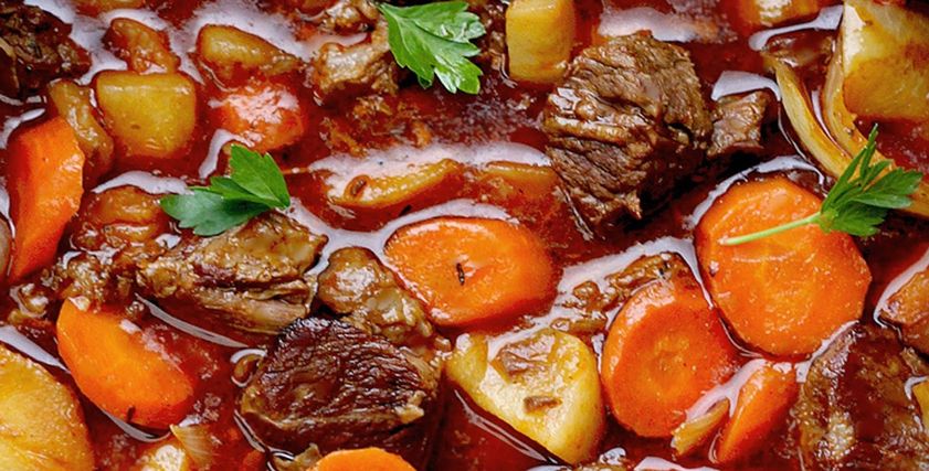 صينية بطاطس باللحمة المفرومة