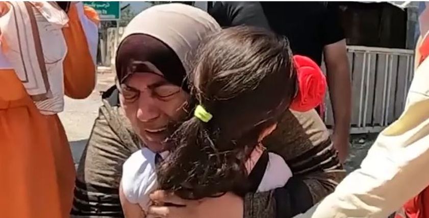 لقاء مؤثر لجدة بحفيدتها بعد 6 أشهر من زلزال تركيا