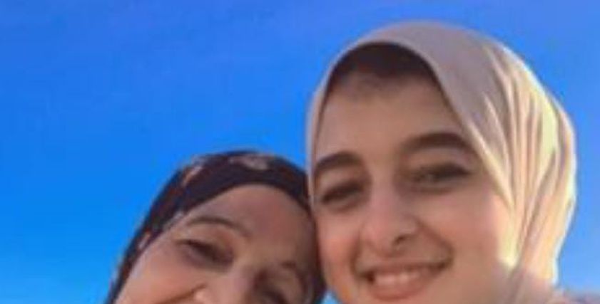 مشروع تيشيرتات مطبوعة لـ«نعمة» ووالدتها «نعمة»